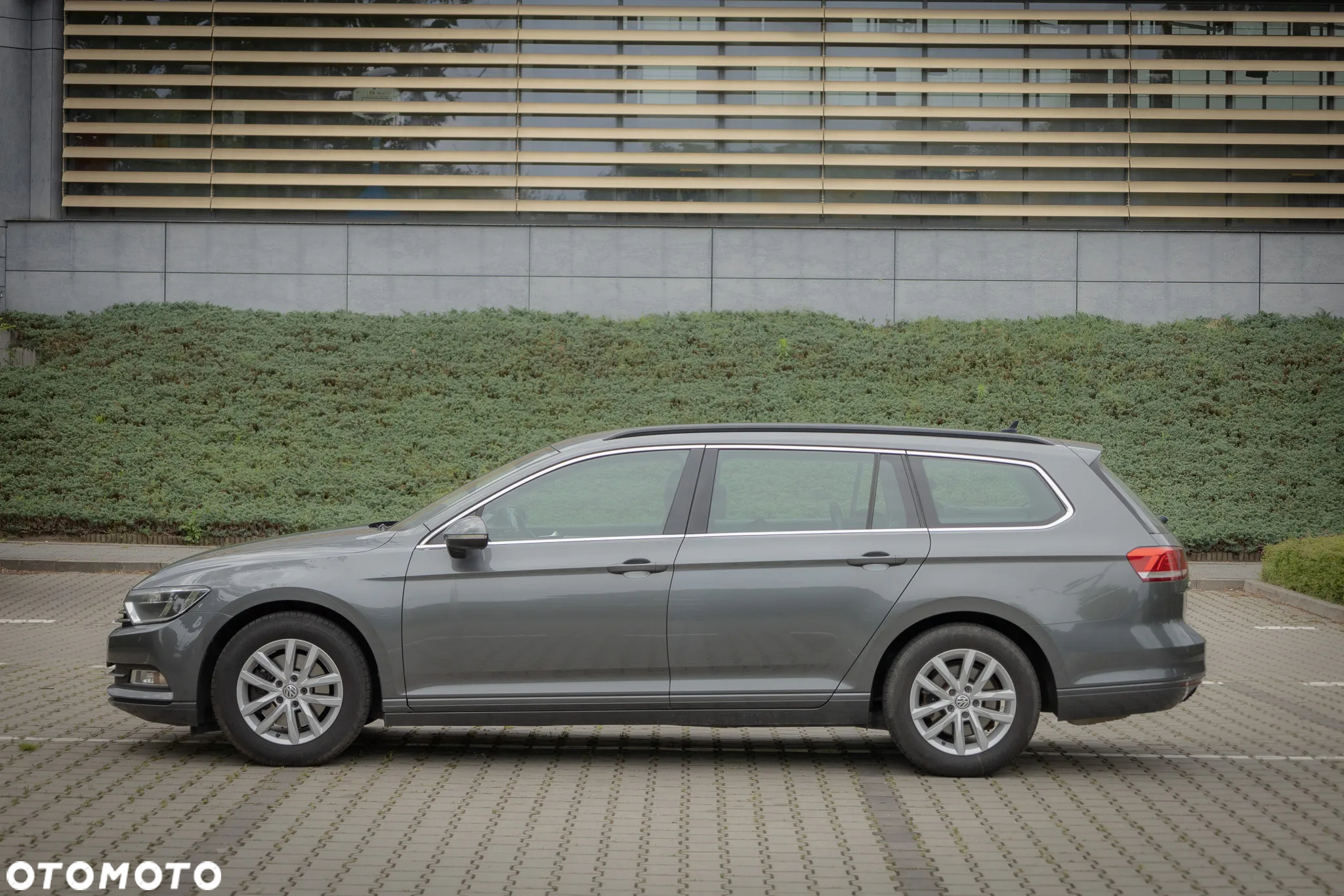 Volkswagen Passat - 9