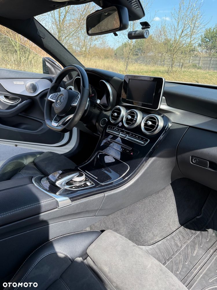 Mercedes-Benz Klasa C 180 9G-TRONIC Night Edition - 21