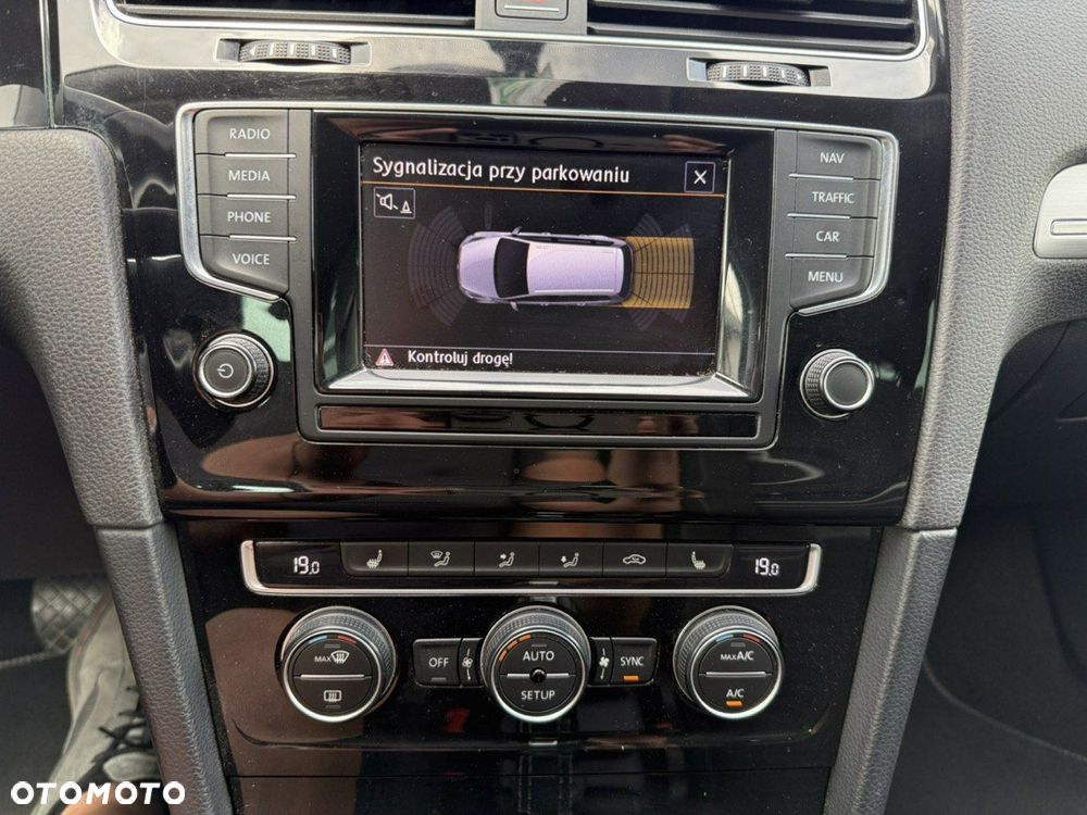 Volkswagen Golf Variant 1.4 TSI BlueMotion Technology DSG Comfortline - 19