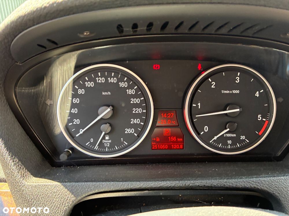 BMW X5 3.0sd xDrive - 9