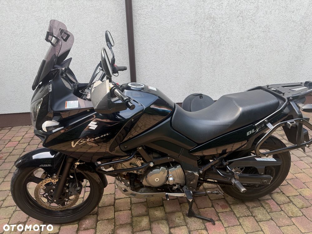 Suzuki V-STROM - 8