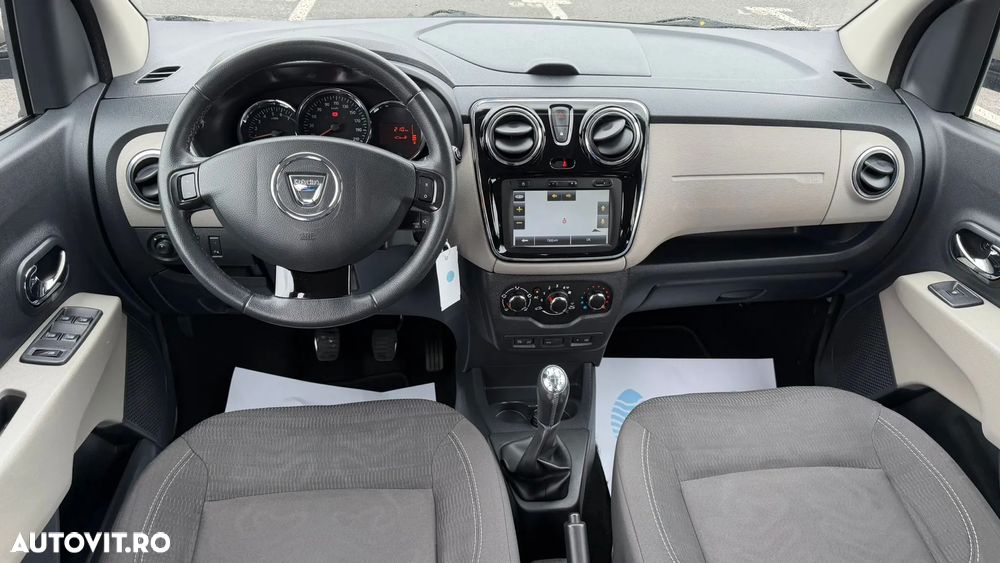 Dacia Lodgy 1.2 TCe 115 CP Stepway - 12