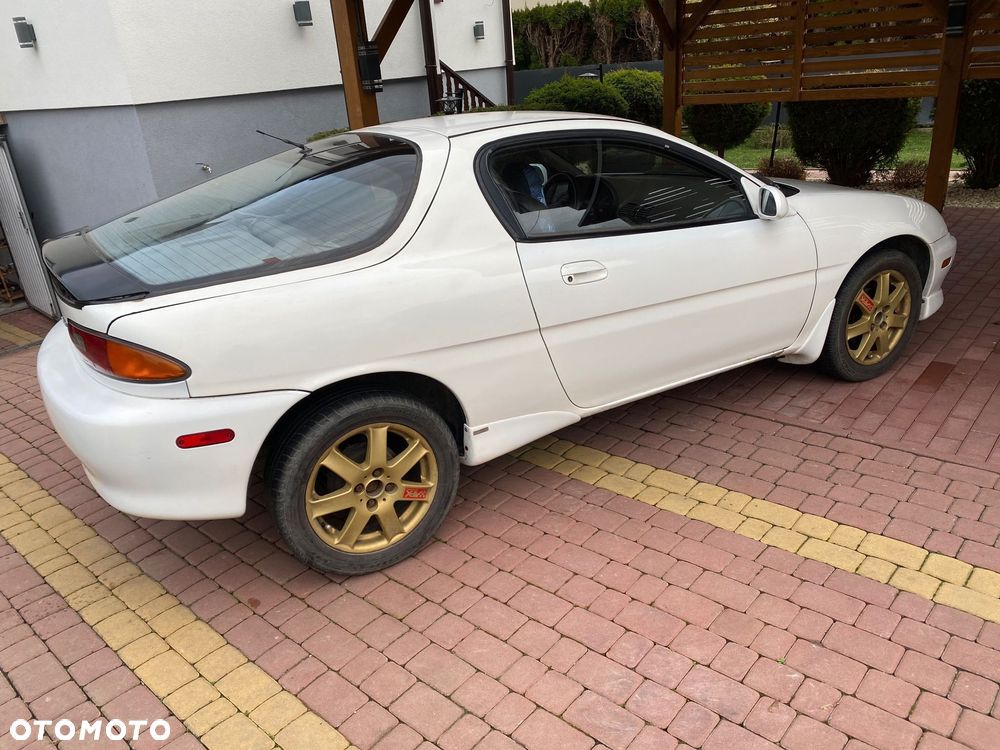 Mazda MX-3 - 8