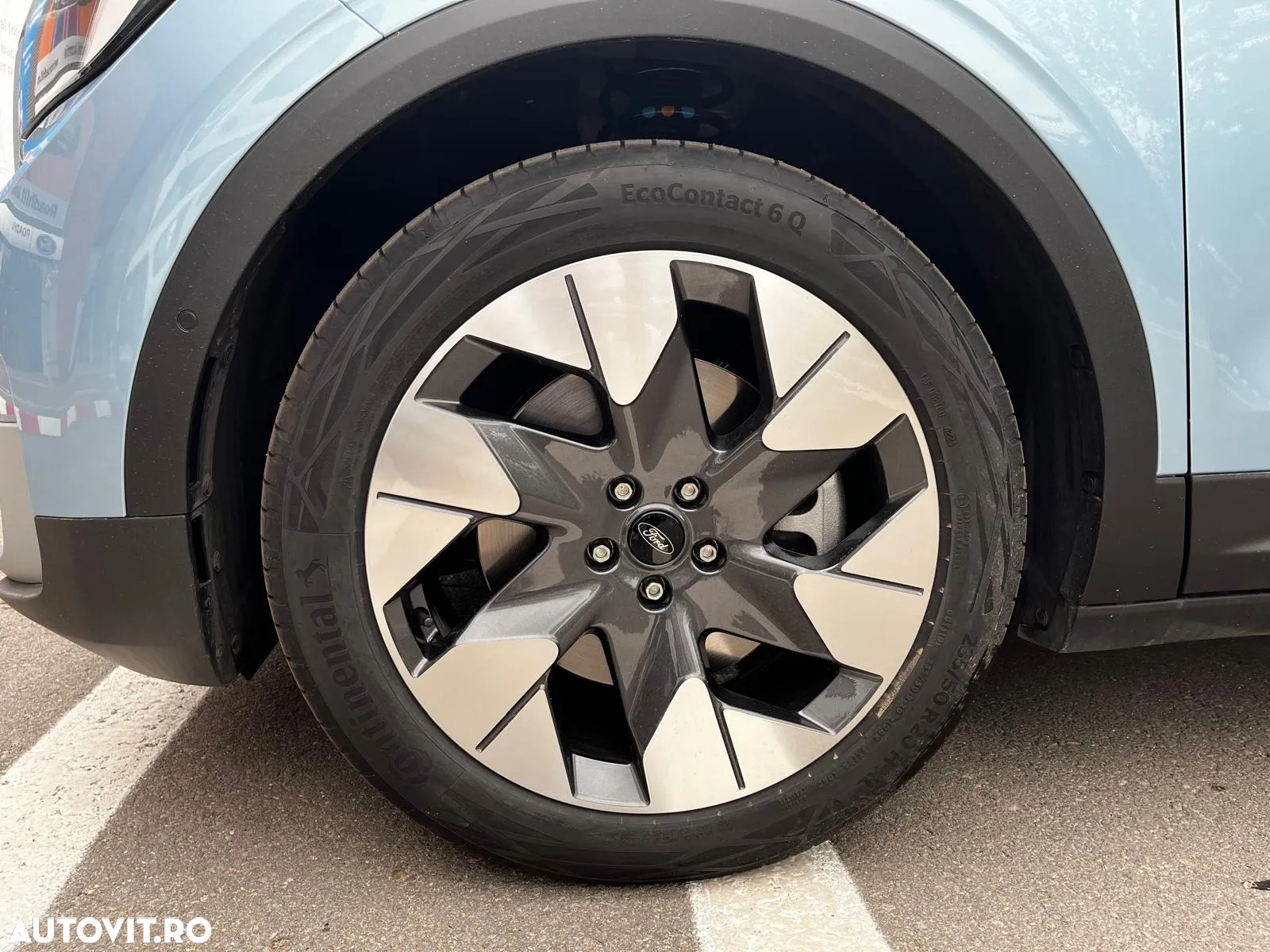 Ford Explorer RWD 77 kWh Extended Range Premium - 8