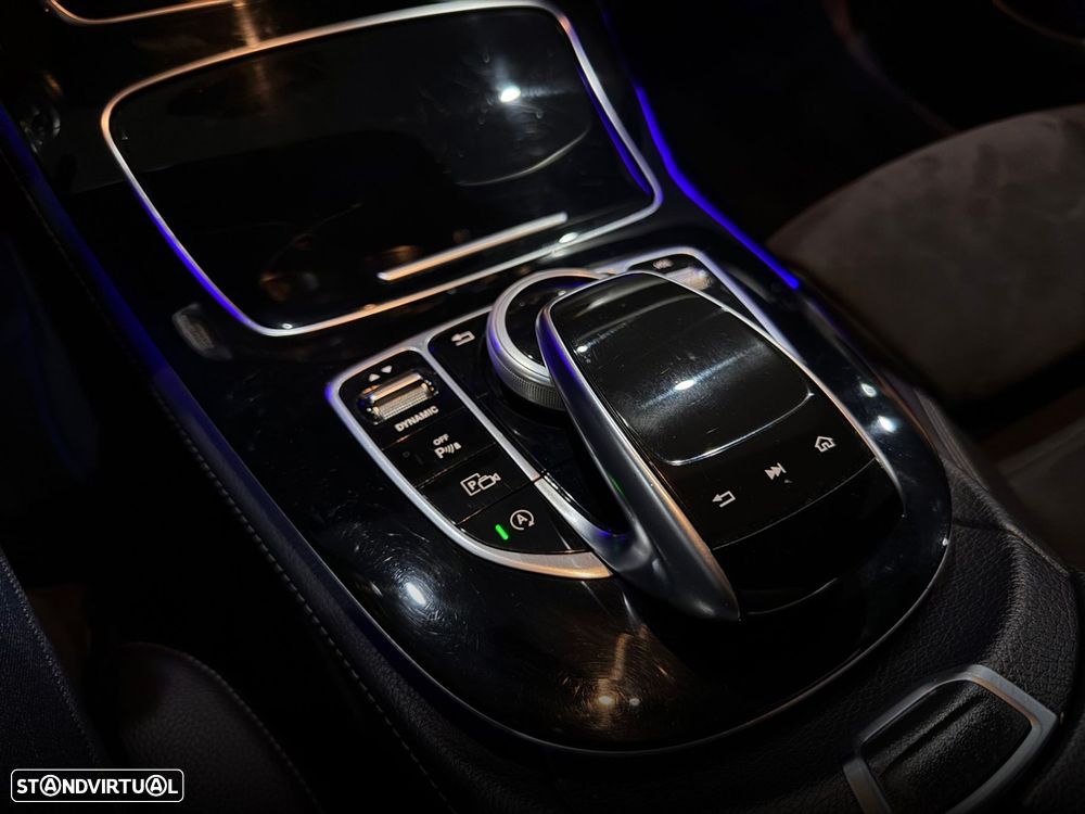 Mercedes-Benz E 220 d 9G-TRONIC AMG Line - 33