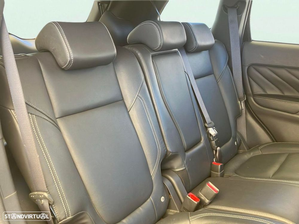 Mitsubishi Outlander 2.4 Instyle - 16