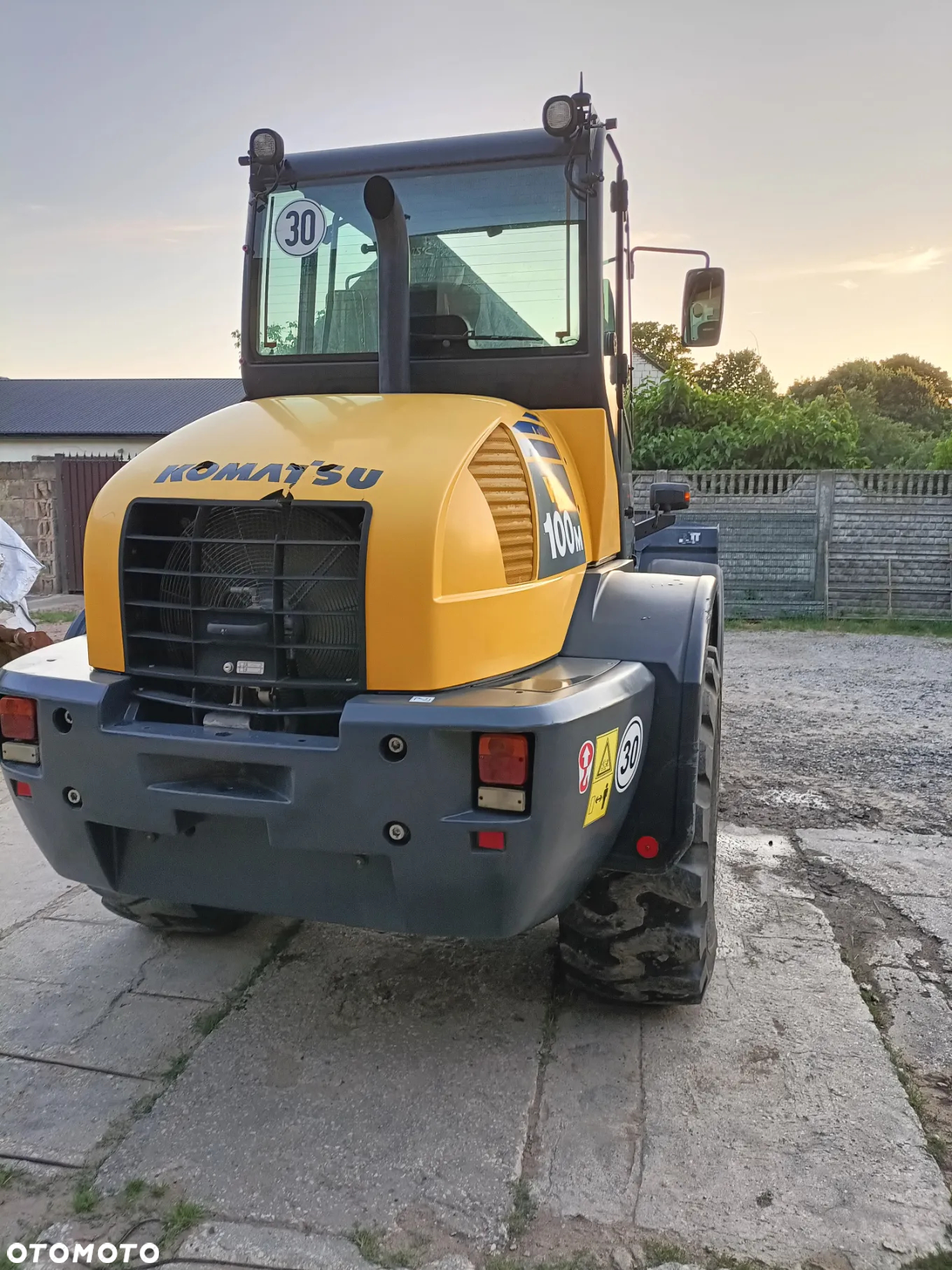 Komatsu WA 100M 6 - 5
