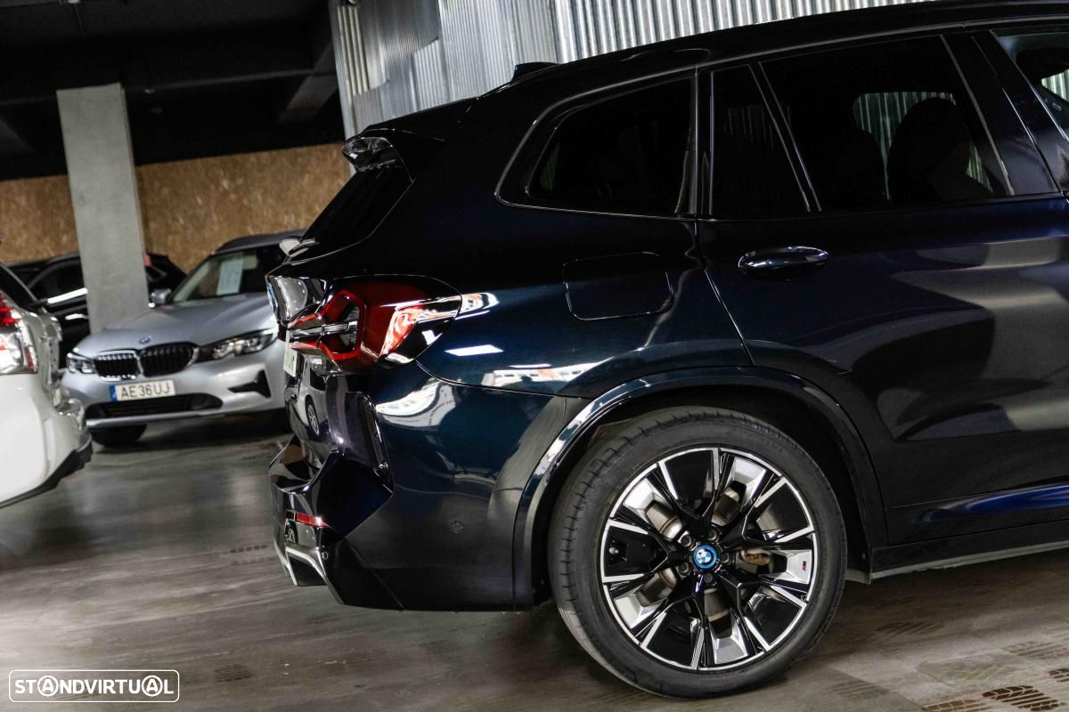 BMW iX3 M Sport Inspiring - 16