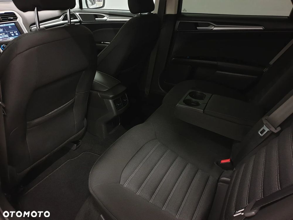 Ford Mondeo - 21