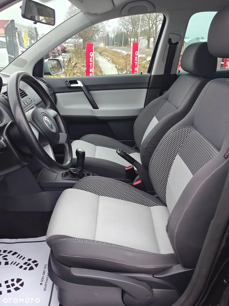 Volkswagen Polo Cross - 18