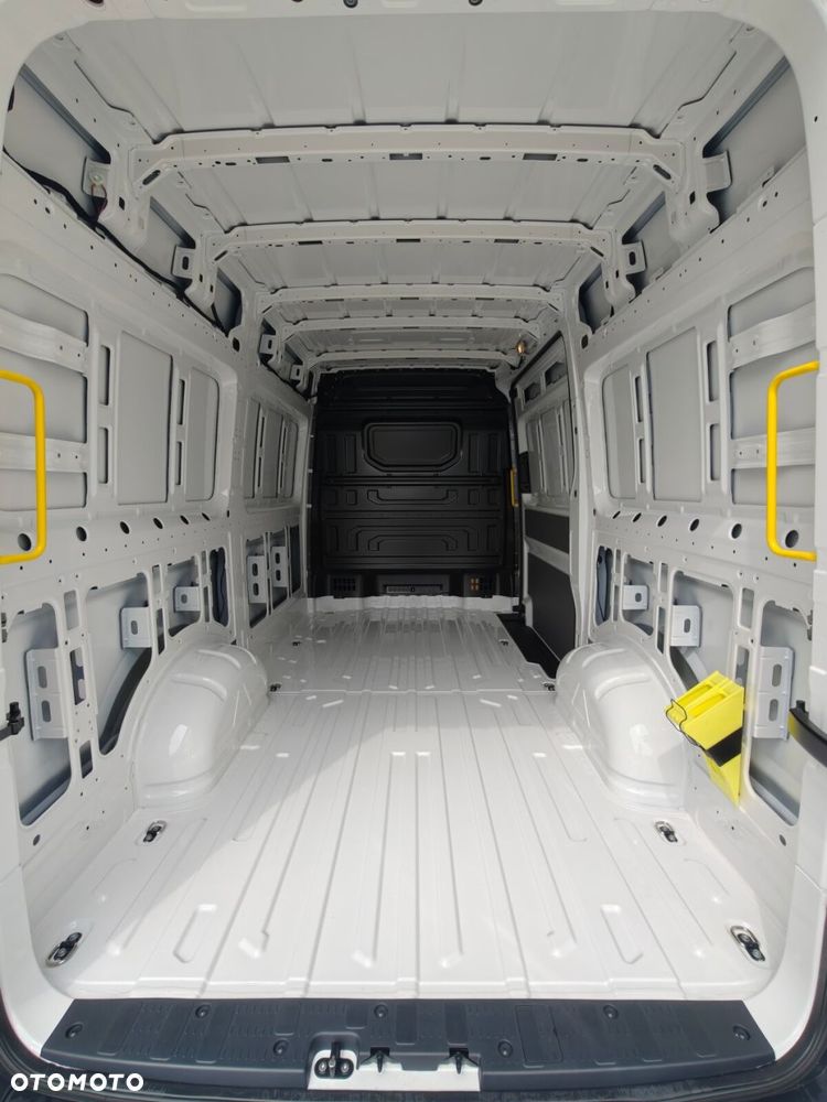 Volkswagen Crafter L3H3 | 2.0 TDI 177 KM | Automat 8-biegowy | ACC | LED | Ogrzewanie postojowe - 15