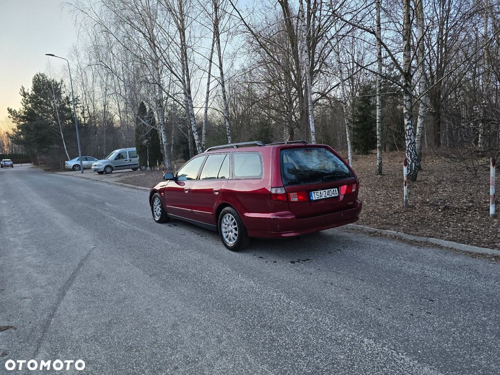 Mitsubishi Galant - 7