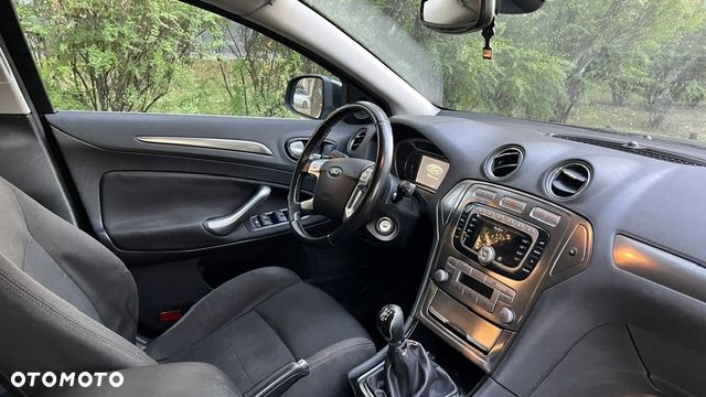 Ford Mondeo 2.0 Titanium - 19