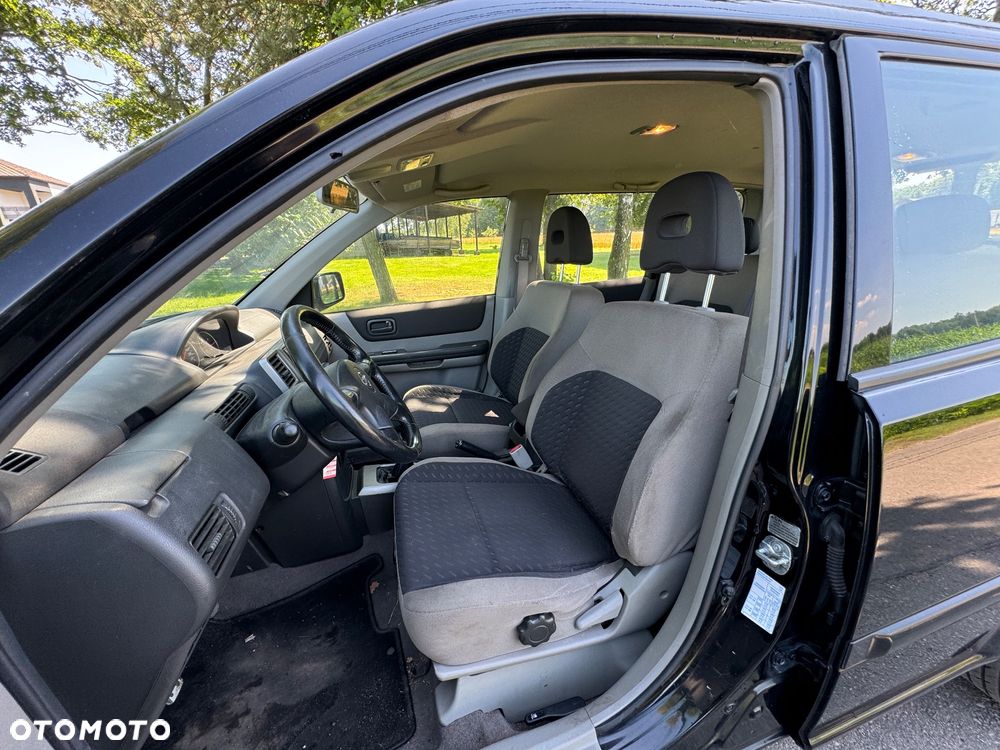 Nissan X-Trail 2.2 dCi 4x4 Sport - 13