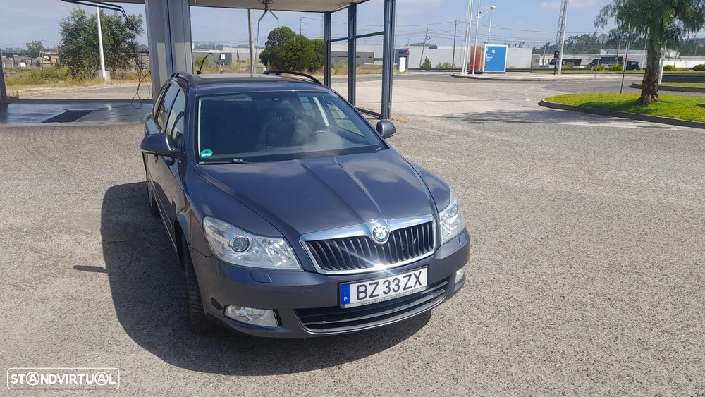 Skoda Octavia 1.4 TSI FAMILY - 8