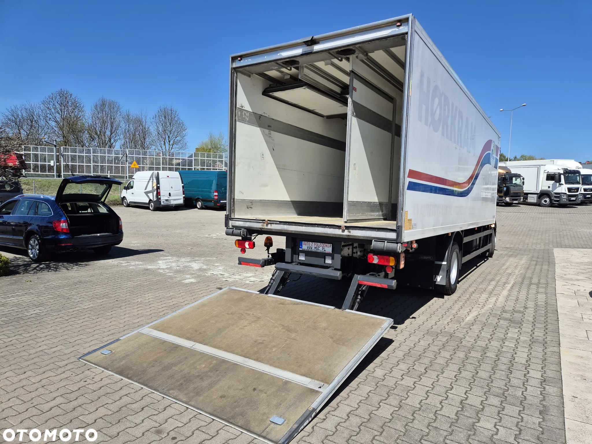 Volvo FL 290 / CHŁODNIA IZOTERMA / FRIGOBLOCK / 3 KOMORY / EURO5 / AUTOMAT / NISKI PRZEBIEG! - 29