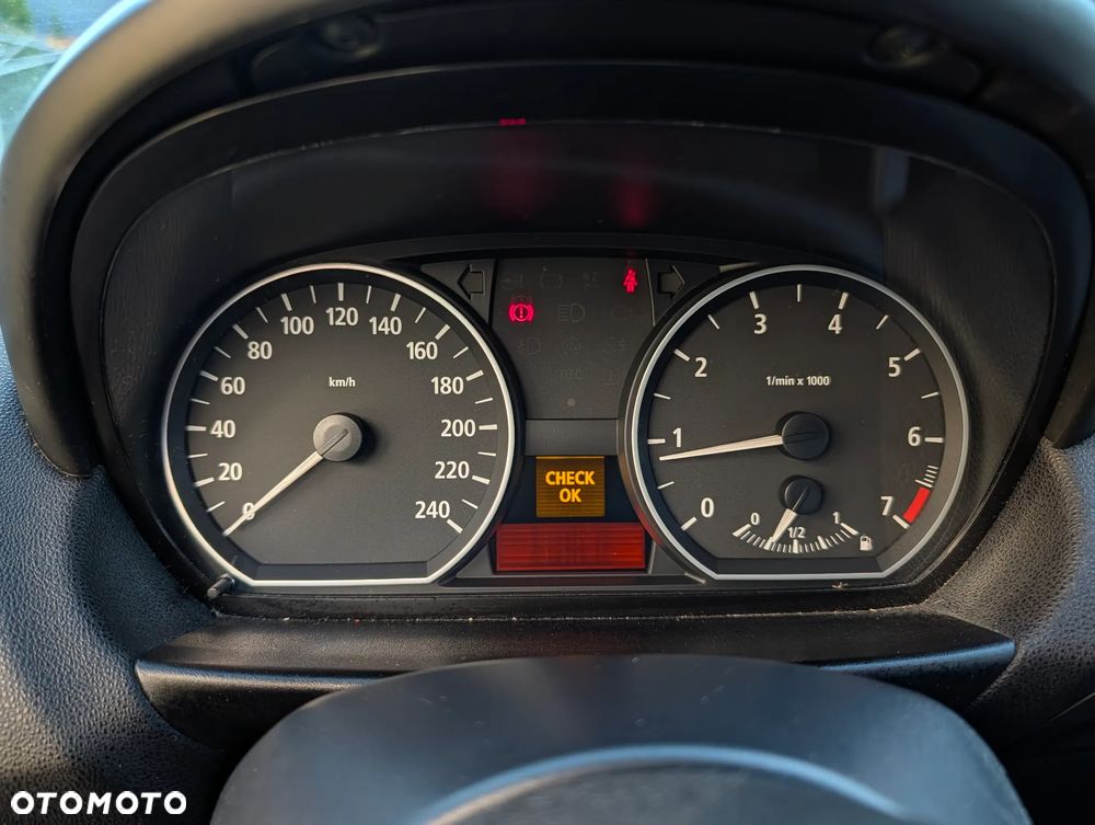 BMW Seria 1 116i - 14