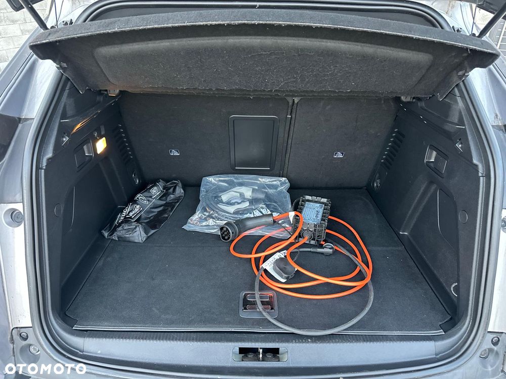 Peugeot 3008 1.6 PureTech Hybrid4 PHEV Allure S&S EAT8 - 22