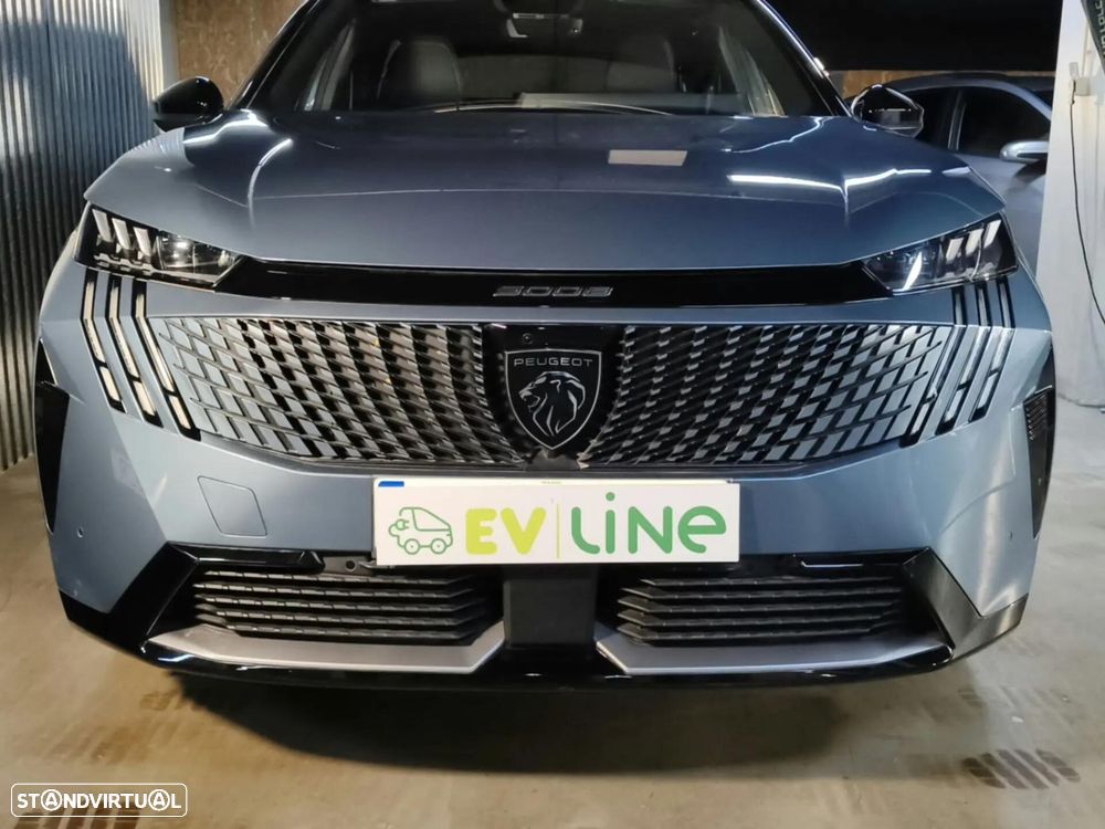 Peugeot E-5008 - 9