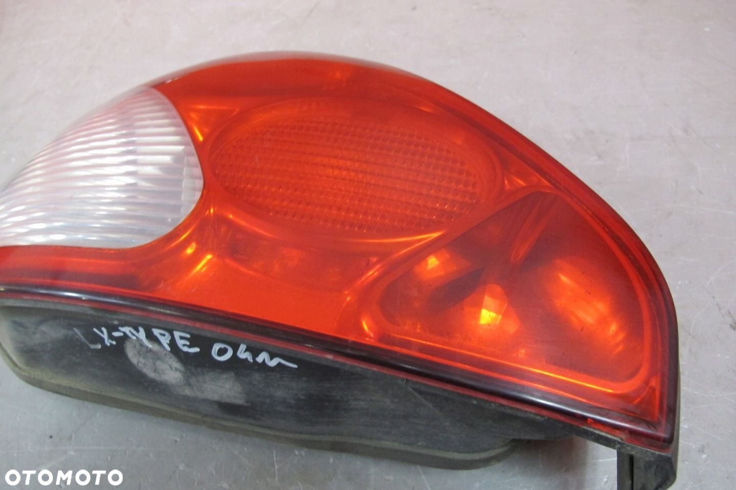 JAGUAR X TYPE SEDAN 01-07 LAMPA LEWA TYŁ TYLNA - 2