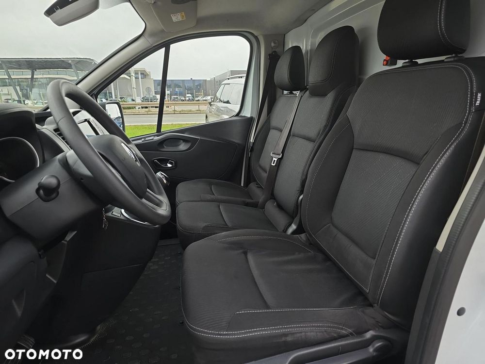 Renault trafic - 12