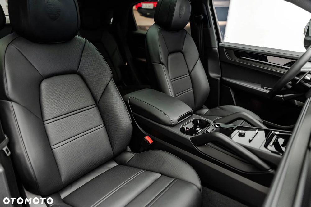 Porsche Cayenne Standard - 14