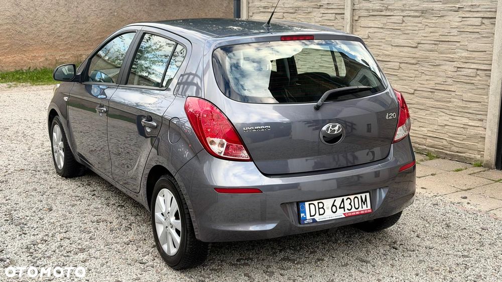 Hyundai i20 - 14