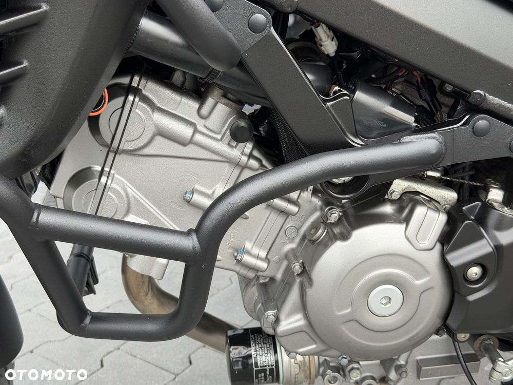Suzuki V-STROM - 34