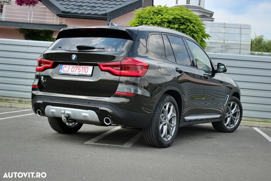 BMW X3 xDrive20d AT Luxury Line - 11