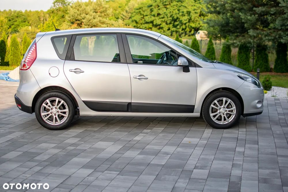 Renault Scenic - 24