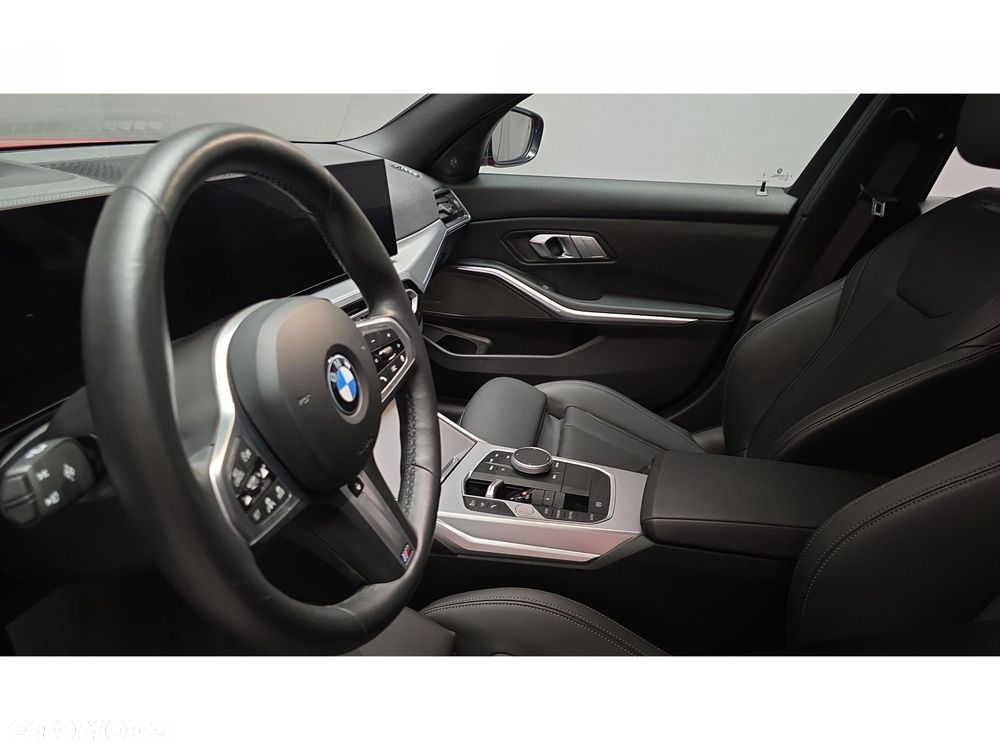 BMW Seria 3 - 32