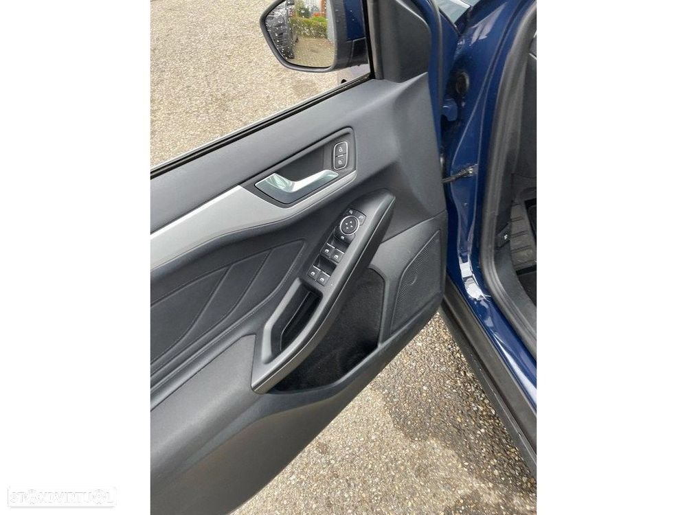Ford Focus SW 1.0 EcoBoost Active - 14