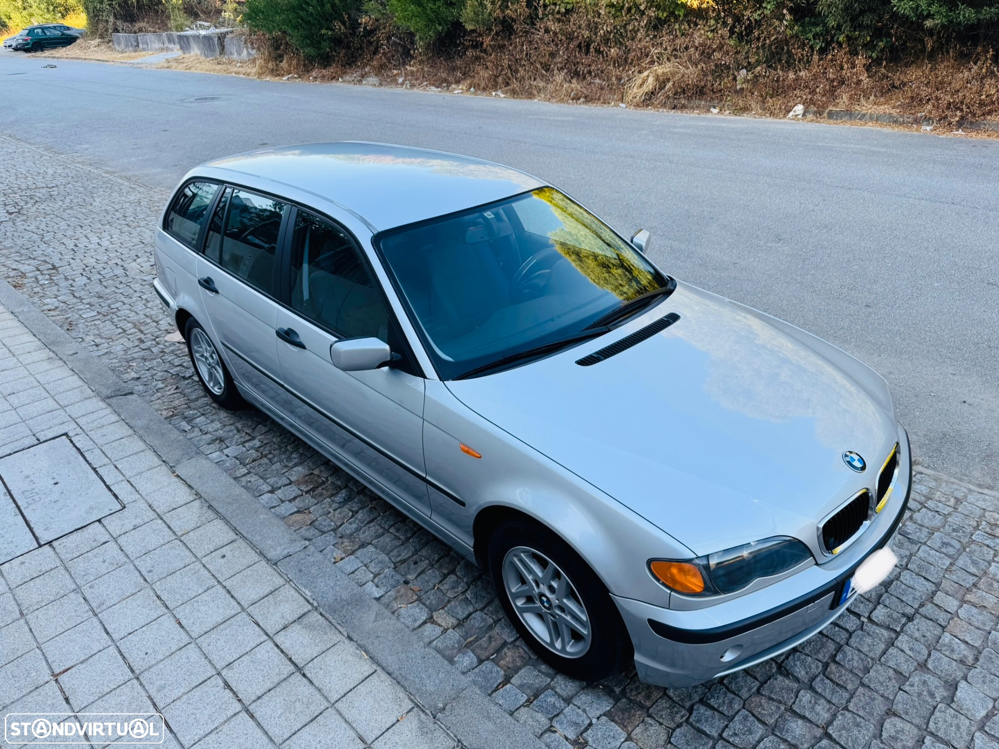 BMW 318 i Touring - 22