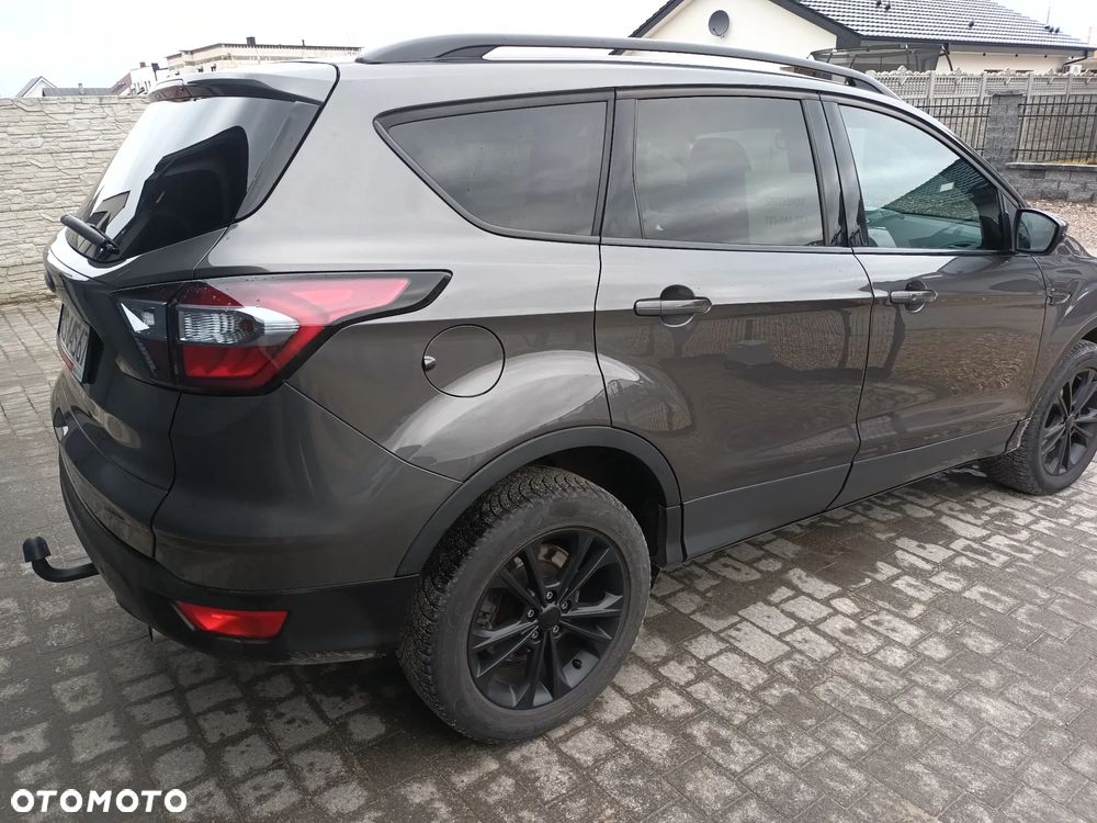 Ford Kuga - 12