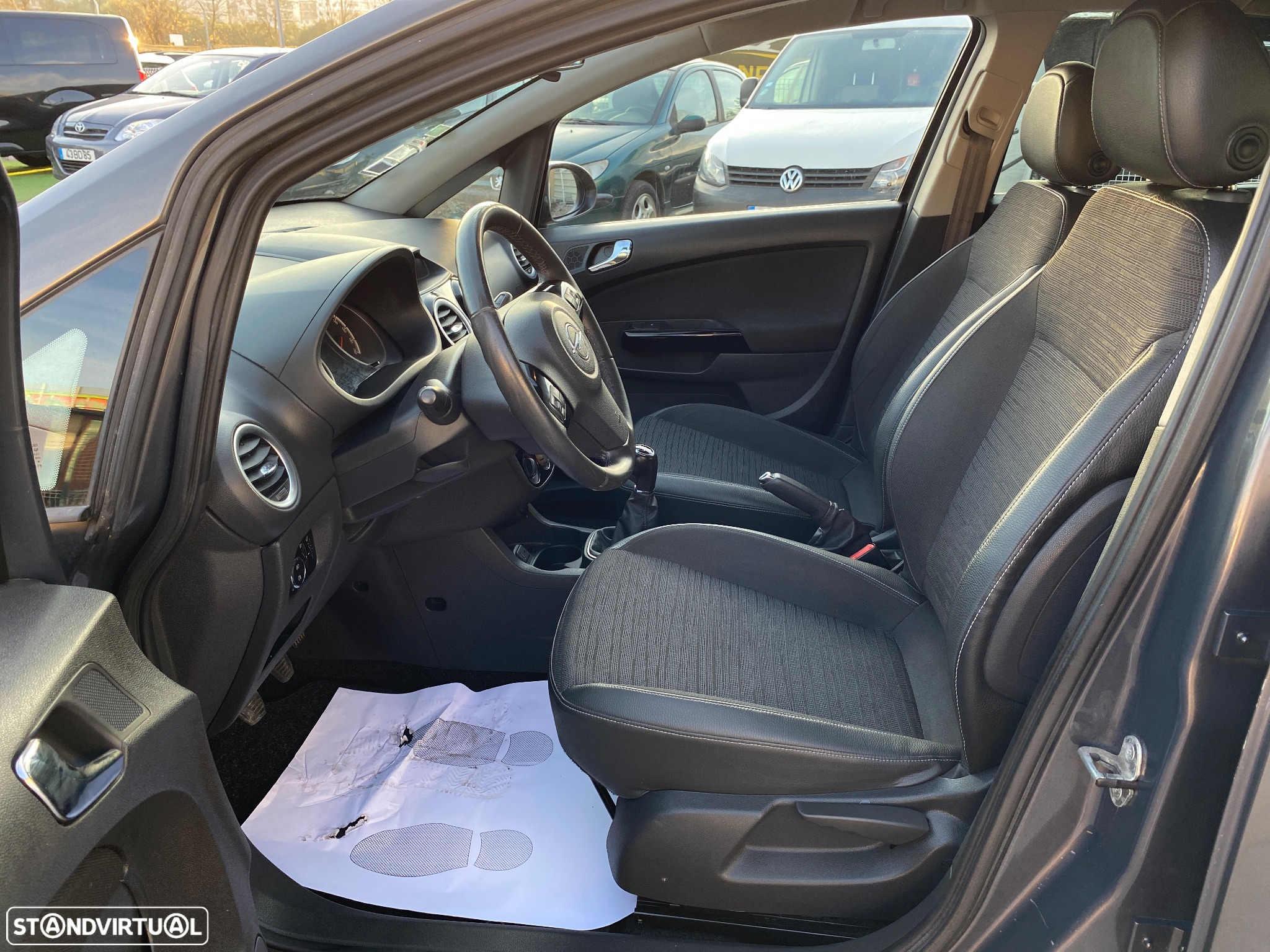 Opel Corsa 1.2 Go! FlexFuel - 9