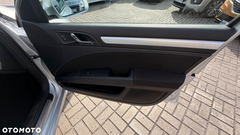 Skoda Superb 2.0 TDI DSG Ambition - 25