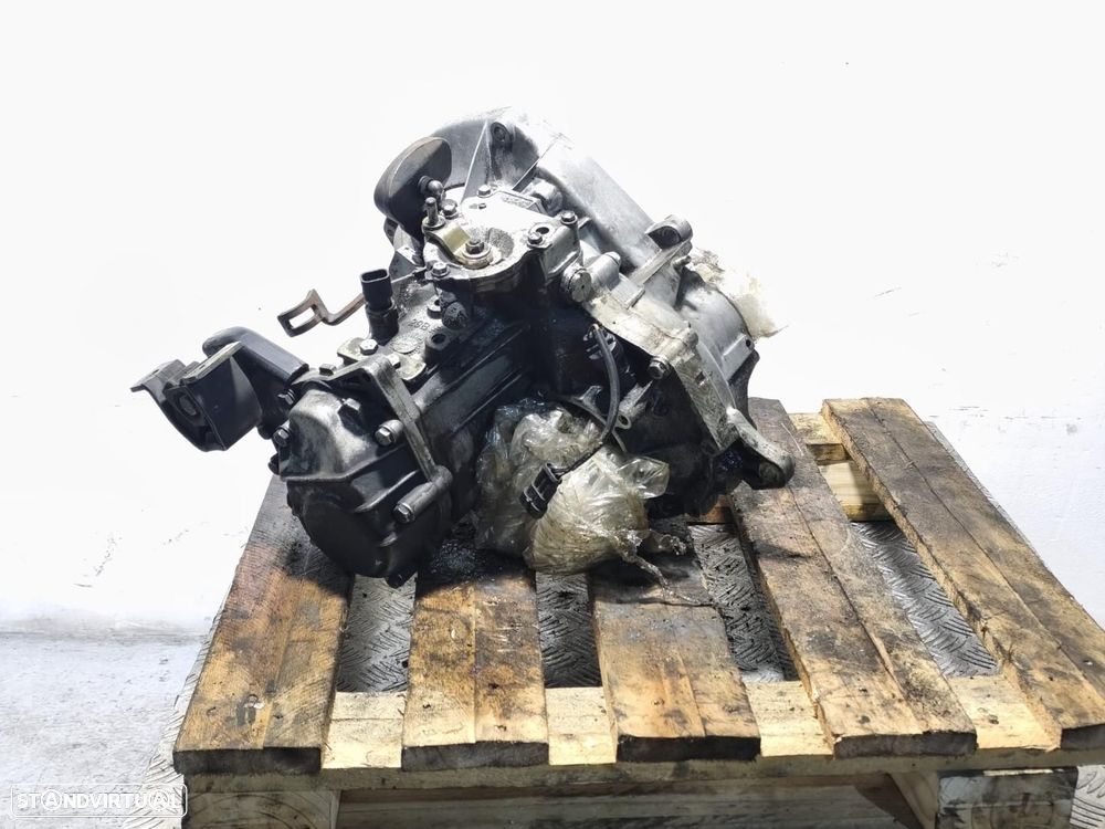 Caixa de velocidades manual  Usado FIAT SEICENTO / 600 (187_) 0.9 (187AXA, 187AX... - 2