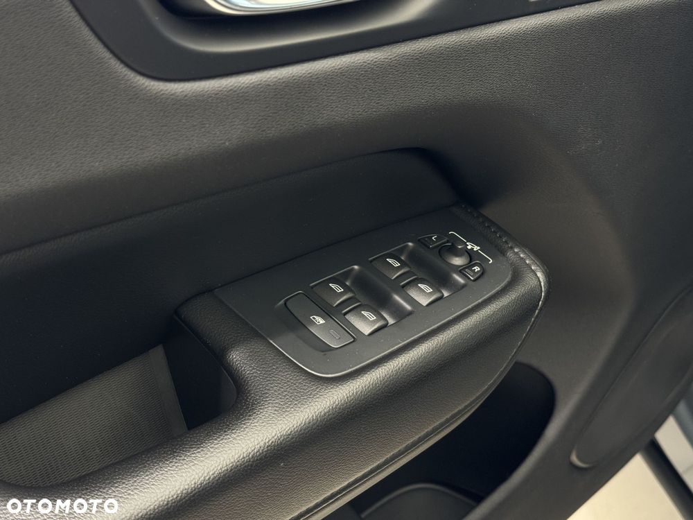 Volvo XC 60 T6 Plug-In Hybrid AWD Inscription - 22