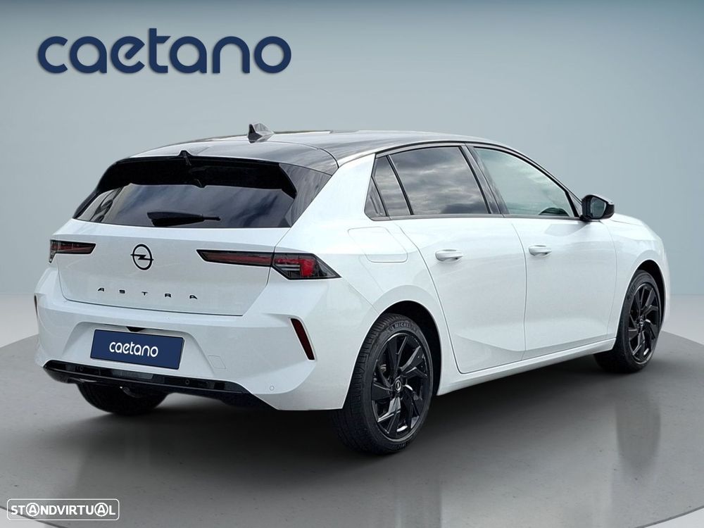 Opel Astra 1.5 D GS Aut. — fotografia 3