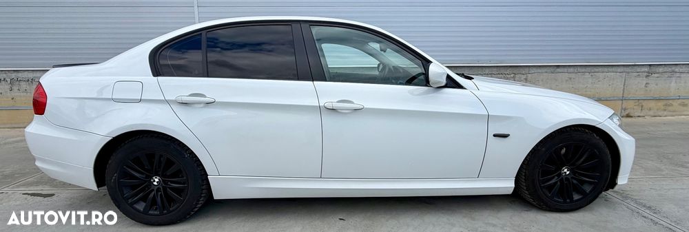 BMW Seria 3 320d DPF Edition Exclusive - 15