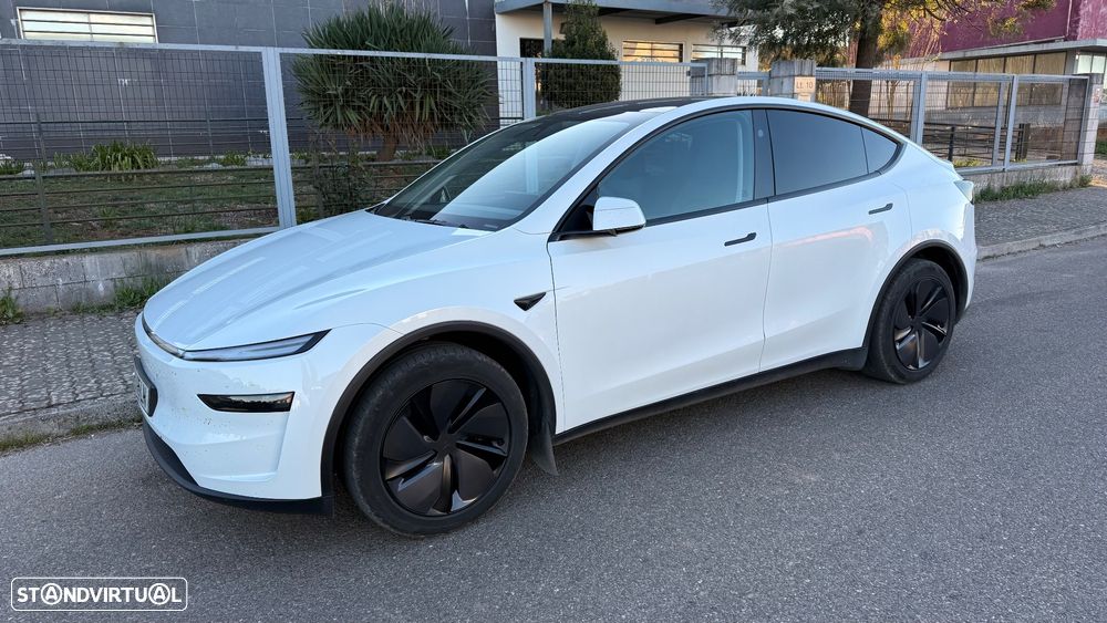 Tesla Model Y Long Range Tração Traseira - 1