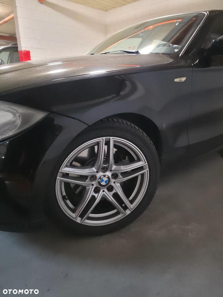 BMW Seria 1 123d - 3