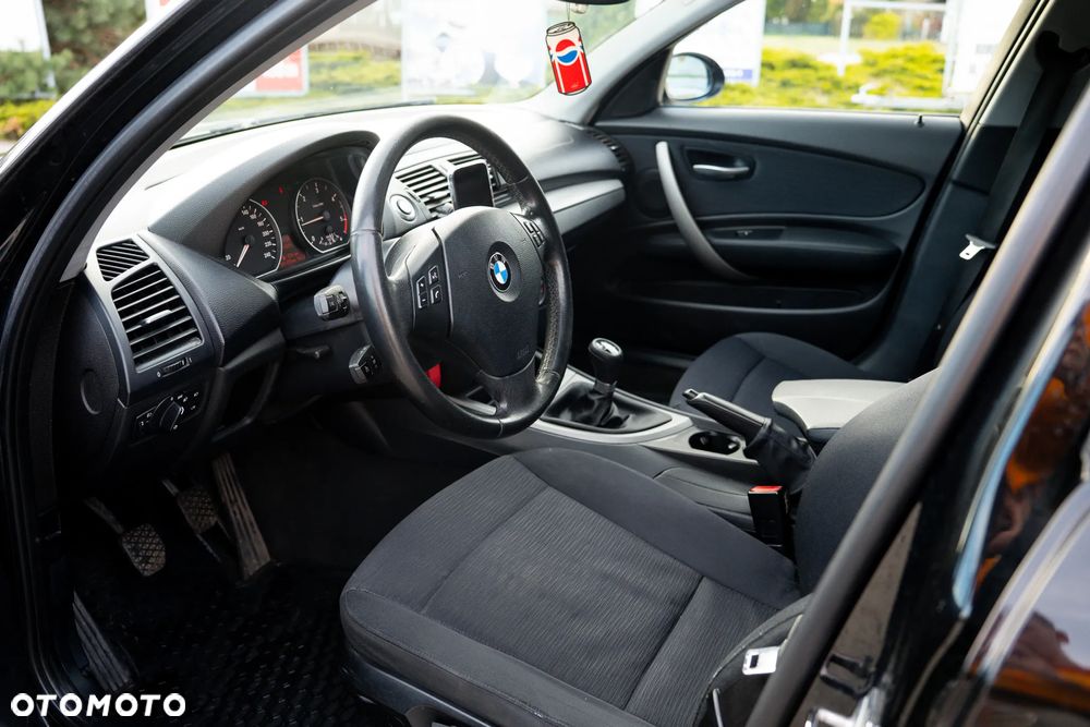 BMW Seria 1 118d DPF - 10