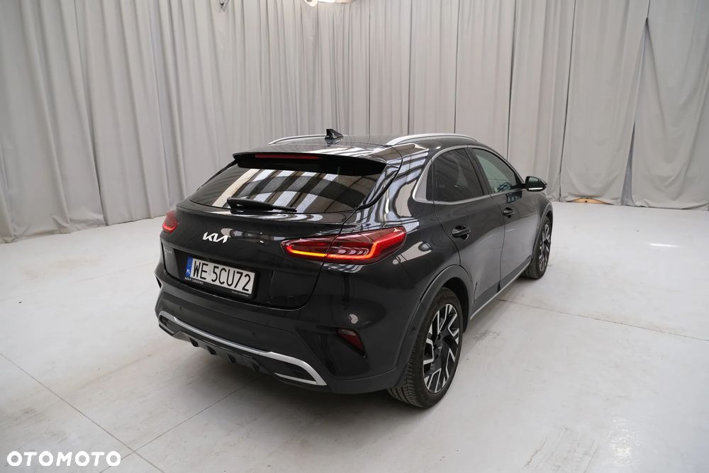Kia XCeed 1.5 T-GDI Business Line DCT - 3