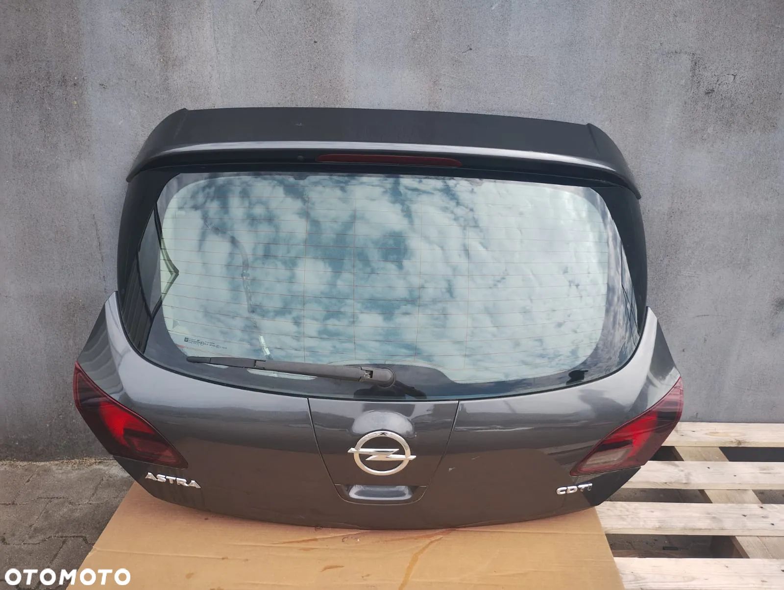 OPEL ASTRA IV J KLAPA TYLNA BAGAŻNIKA HB KOMPLETNA Z177 - 1
