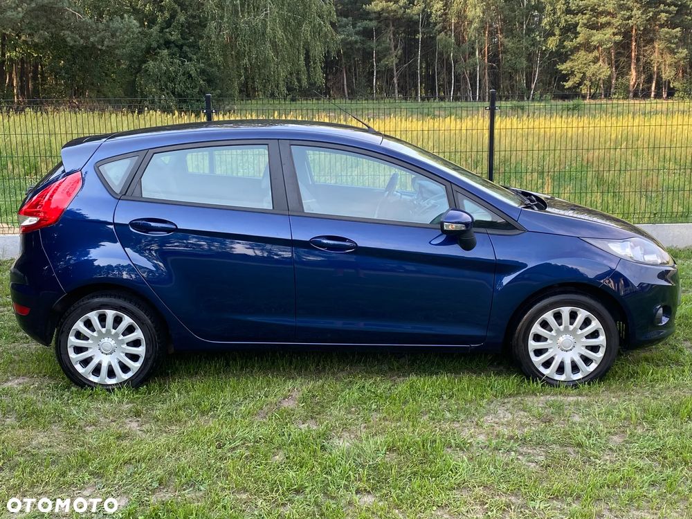 Ford Fiesta 1.4 Trend - 11