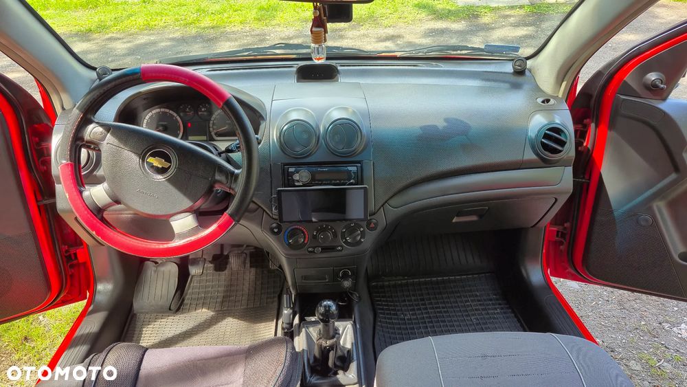 Chevrolet Aveo 1.2 16V Base - 8