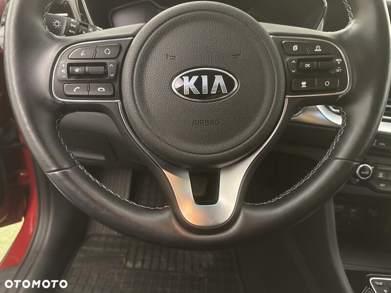 Kia Niro 1.6 GDI Hybrid L Business Line - 14