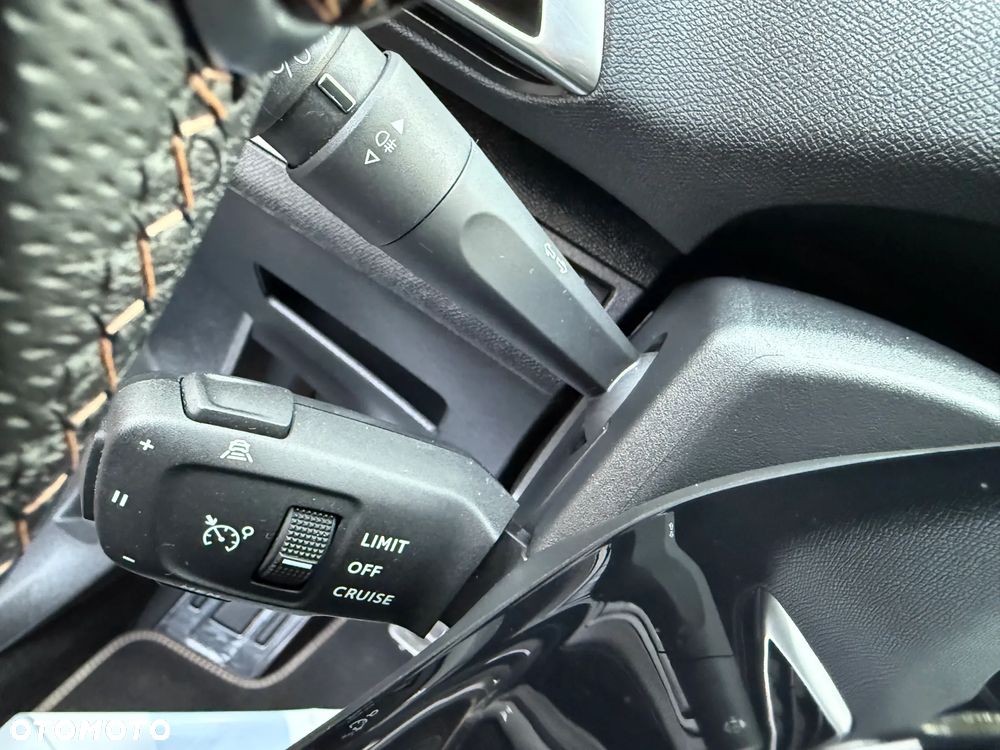 Peugeot 5008 1.5 BlueHDi GT S&S - 35