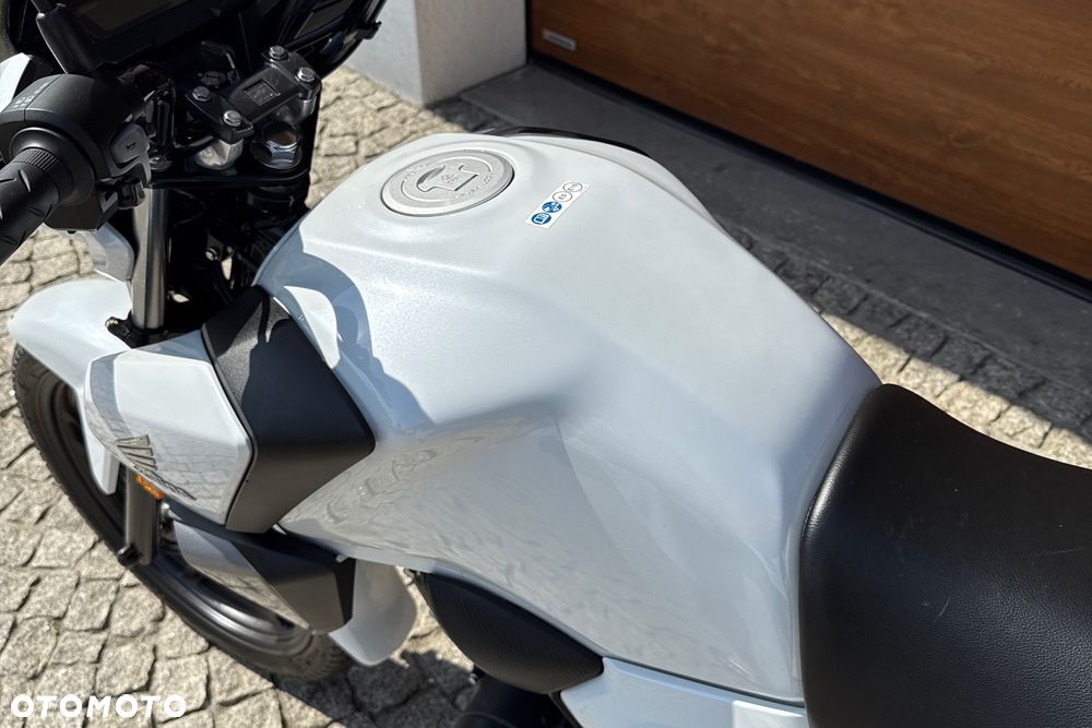 Honda CBF - 20